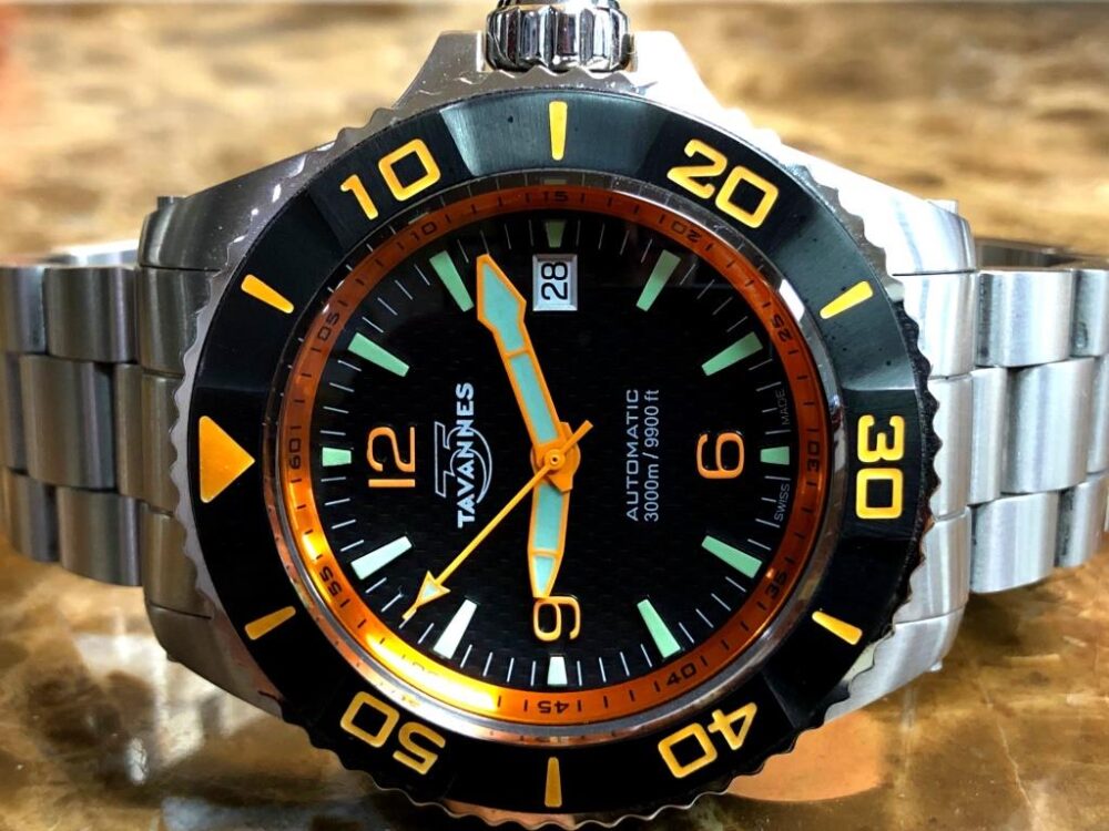 Tavannes Ocean Edge Gents LIMITED EDITION Diving Watch Orange 3000m /9900 ft Box Papers