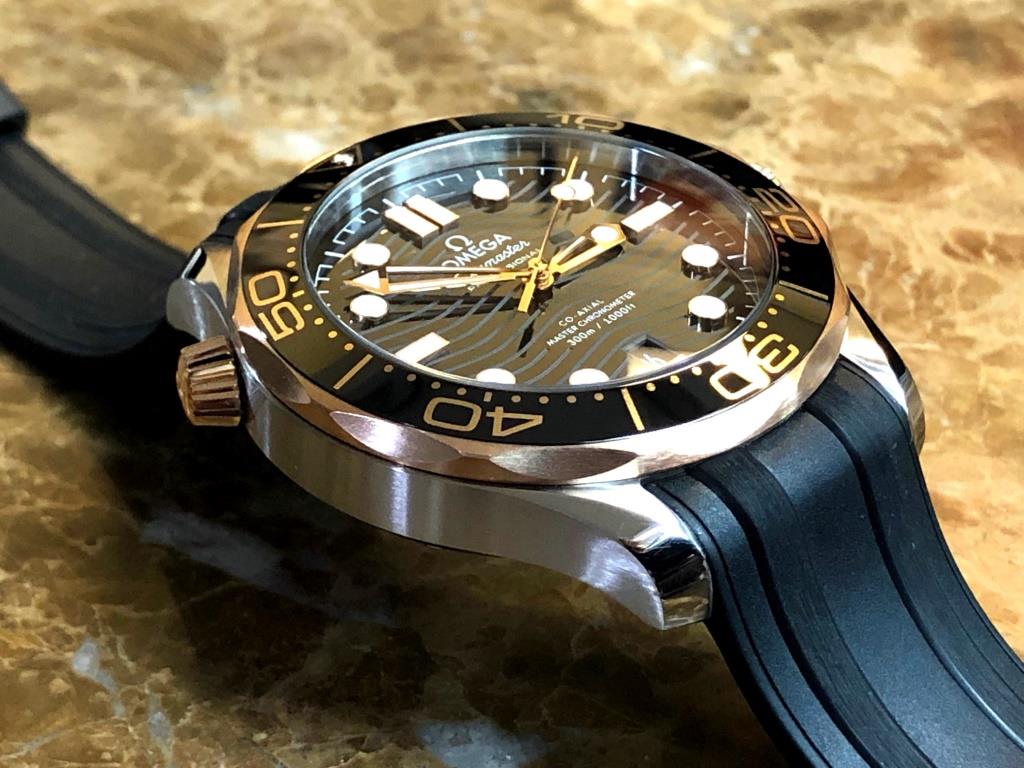 Omega Seamaster Diver 300m Straps - Epi Gold – Liger Straps