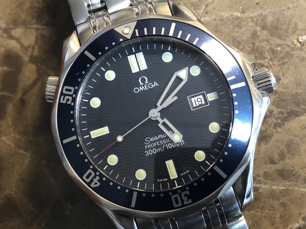 Omega Seamaster 300m Professional Diver Quartz 41mm Blue Wave 007 model 196.1523 Box Booklets