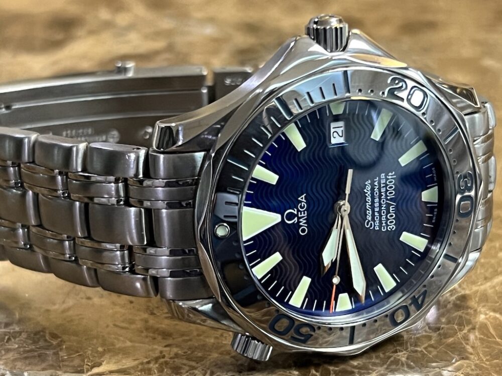 Omega Seamaster 300m Electric Blue Wave Dial 41mm Automatic model 2255.80 JUST SERVICED