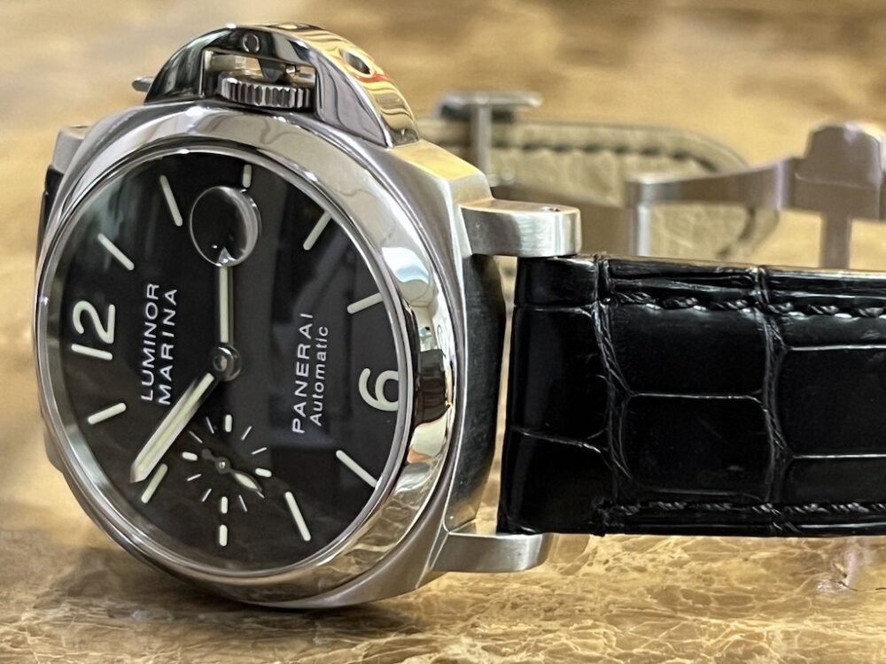 Panerai Luminor Marina Black Dial 40mm Automatic PAM01048 with Alligator Strap and Deployed Buckle