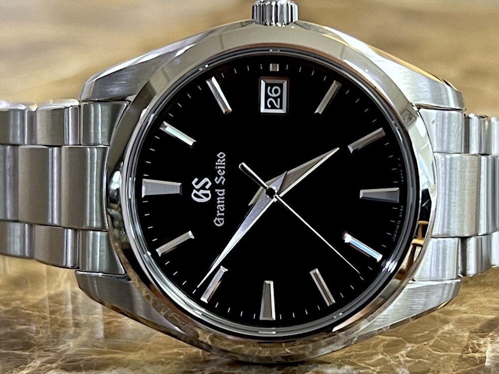 Grand Seiko Black Dial 40mm with Bracelet Quartz Box Papers SBGV223