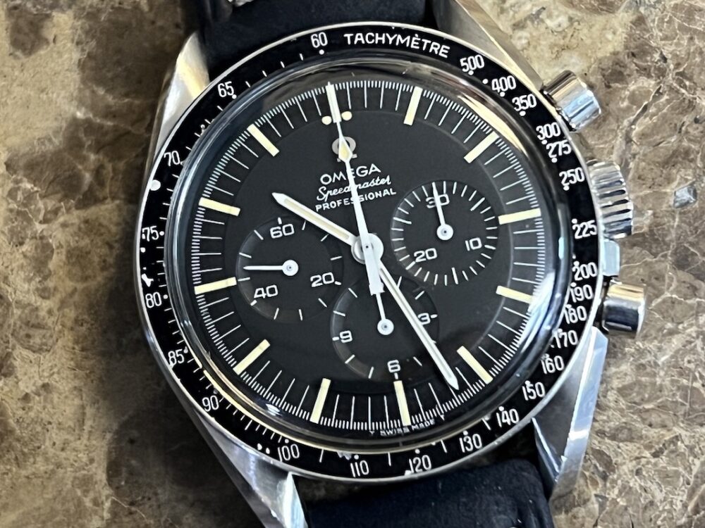 Omega Speedmaster Moon Watch 42mm Hesalite Vintage 1968 Raised Logo and Step Dial DON 90 Tritium 145022-68 ST