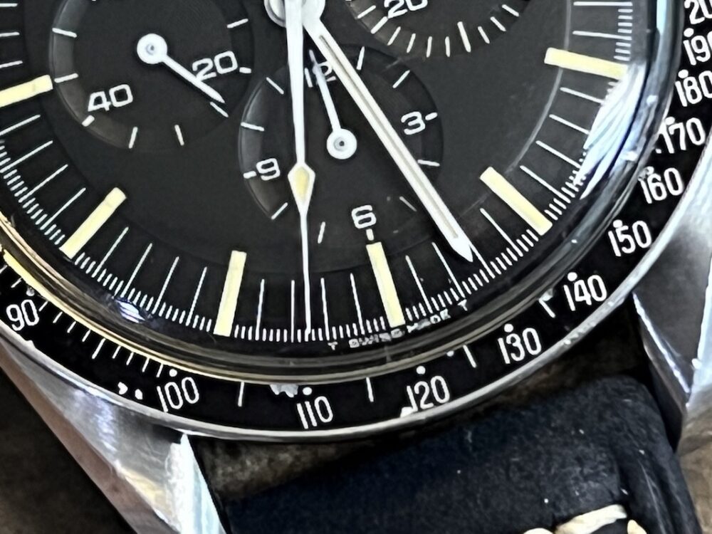 Omega Speedmaster Moon Watch 42mm Hesalite Vintage 1968 Raised Logo and Step Dial DON 90 Tritium 145022-68 ST