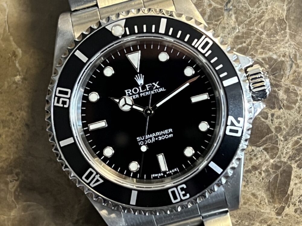 Rolex Submariner No Date Model 14060M Automatic 40mm Box Papers Year 2005