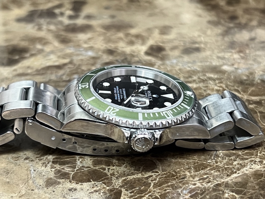 UNPOLISHED Rolex Submariner Date KERMIT Green 16610 LV Stainless Steel  Watch