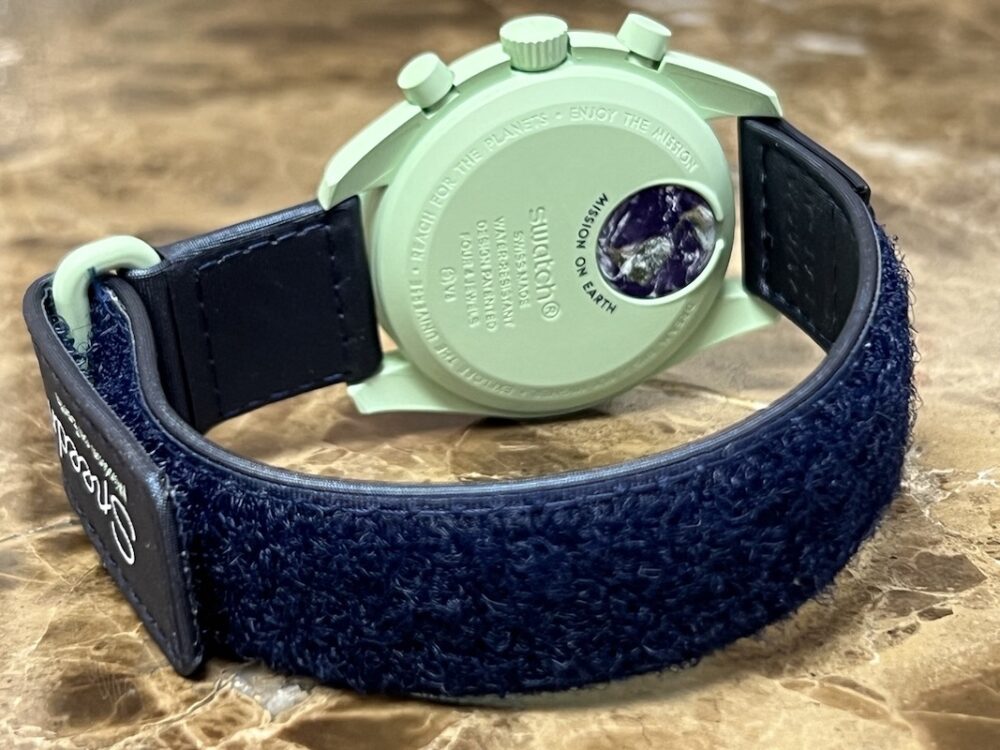 OMEGA X SWATCH MISSION ON EARTH Chronograph Green / Blue Quartz Box Papers Never Worn SO33G100