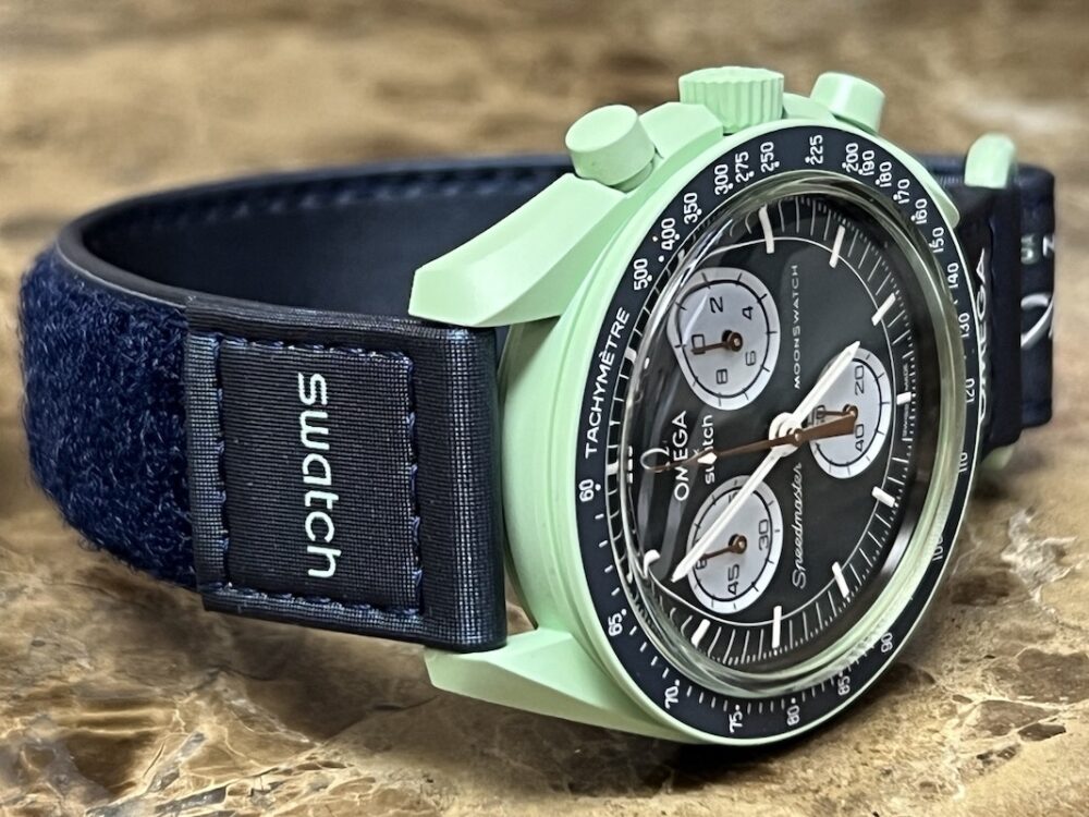 OMEGA X SWATCH MISSION ON EARTH Chronograph Green / Blue Quartz Box Papers Never Worn SO33G100