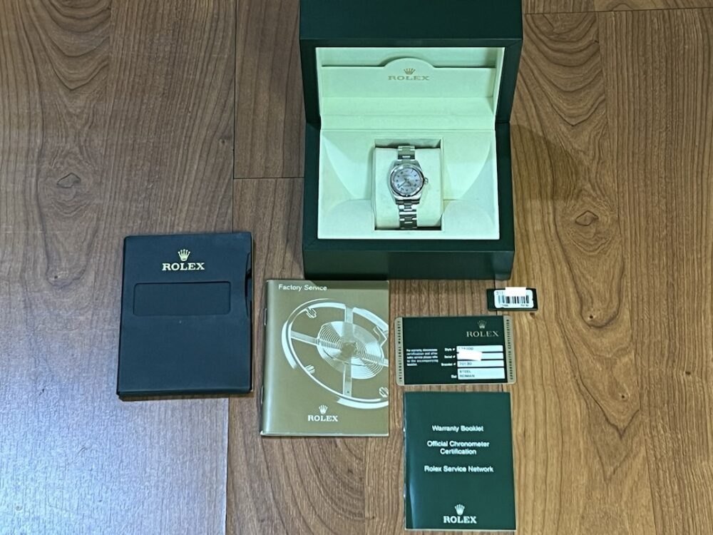 Rolex Lady Oyster Perpetual No Date 26mm with Steel Roman Dial and Smooth Bezel model 176200 with Rolex Box and Papers