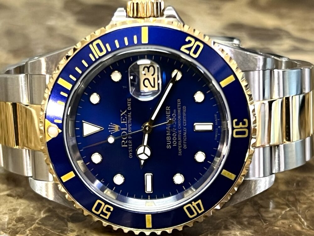Rolex Submariner 18k Gold / Steel 40mm Automatic with Blue Dial Blue Bezel 16613 Box Papers MINT