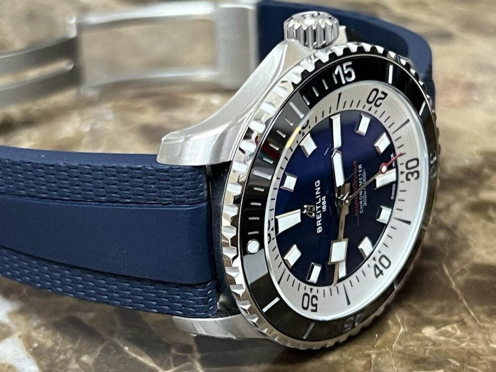 BREITLING SUPEROCEAN AUTOMATIC 44 Steel Blue Dial with Black Ceramic Bezel with Box and Papers A17376211C1S1 Never Worn