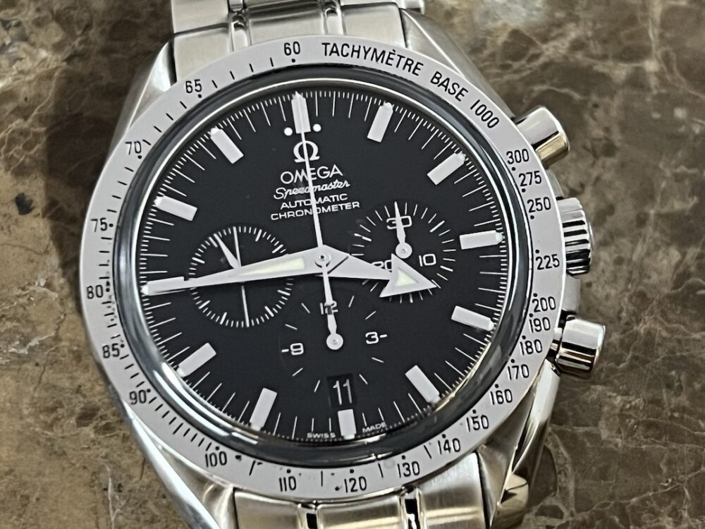 Omega Speedmaster Broad Arrow SPEEDY 42mm Automatic Caliber 3303 Saphire 3551.50 Just serviced by Omega