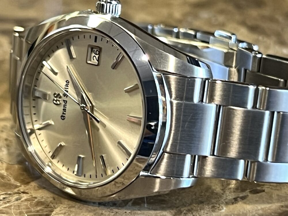 Grand Seiko Quartz 37mm Heritage Collection Box Papers SBGX263