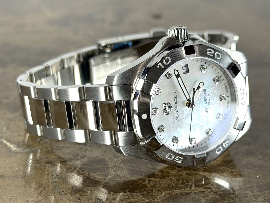TAG Heuer Aquaracer 32mm Quartz Ladies Mother of Pearl Dial Diamond with Box Papers WBD1314.BA0740