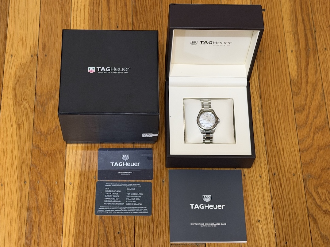 TAG Heuer Aquaracer 32mm Quartz Ladies Mother of Pearl Dial Diamond with Box Papers WBD1314.BA0740