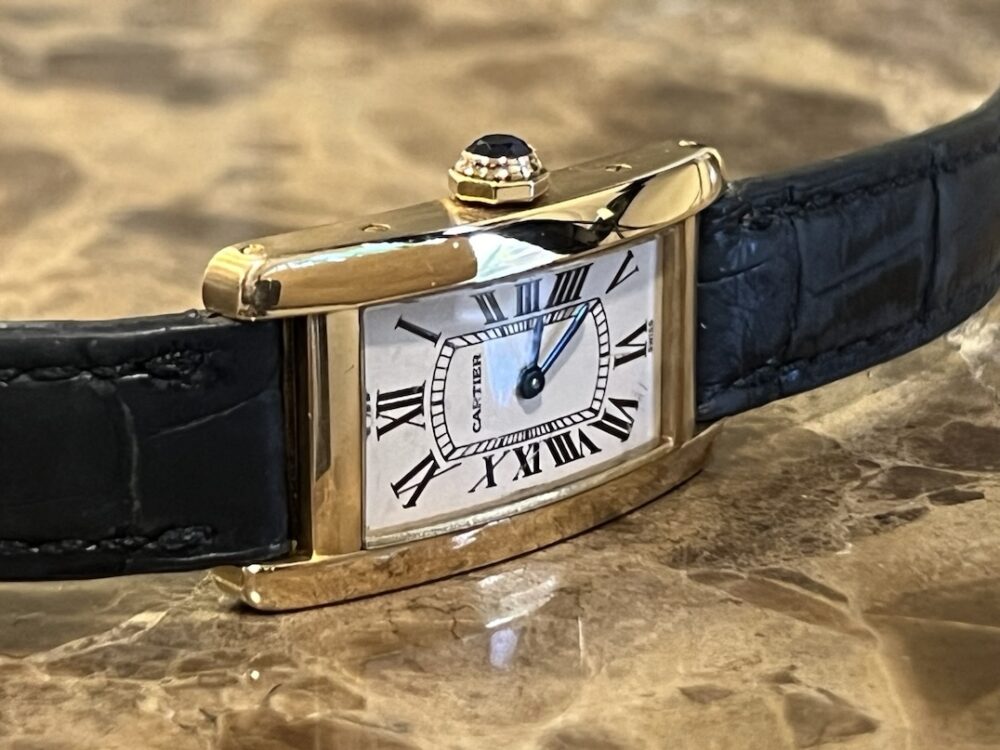 CARTIER TANK AMERICAN solid 18k Yellow Gold 19mm x 34.5mm Quartz model 1710 with service pouch