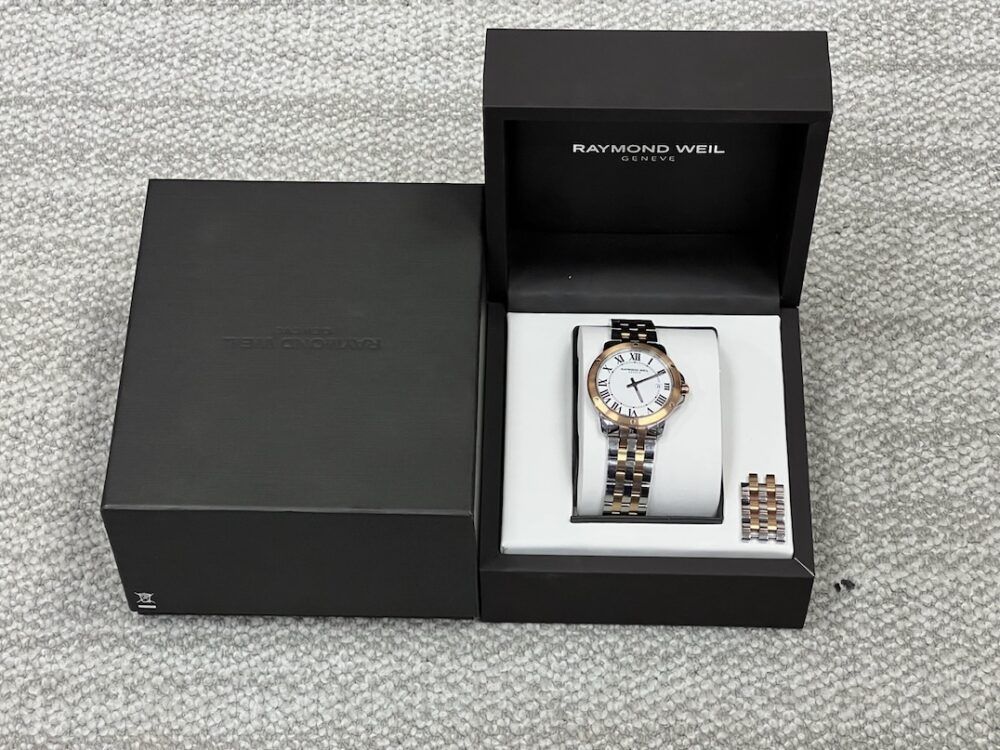 Raymond Weil Tango Rose Gold PVD and Steel 39mm Quartz White decorative dial with Box 5591