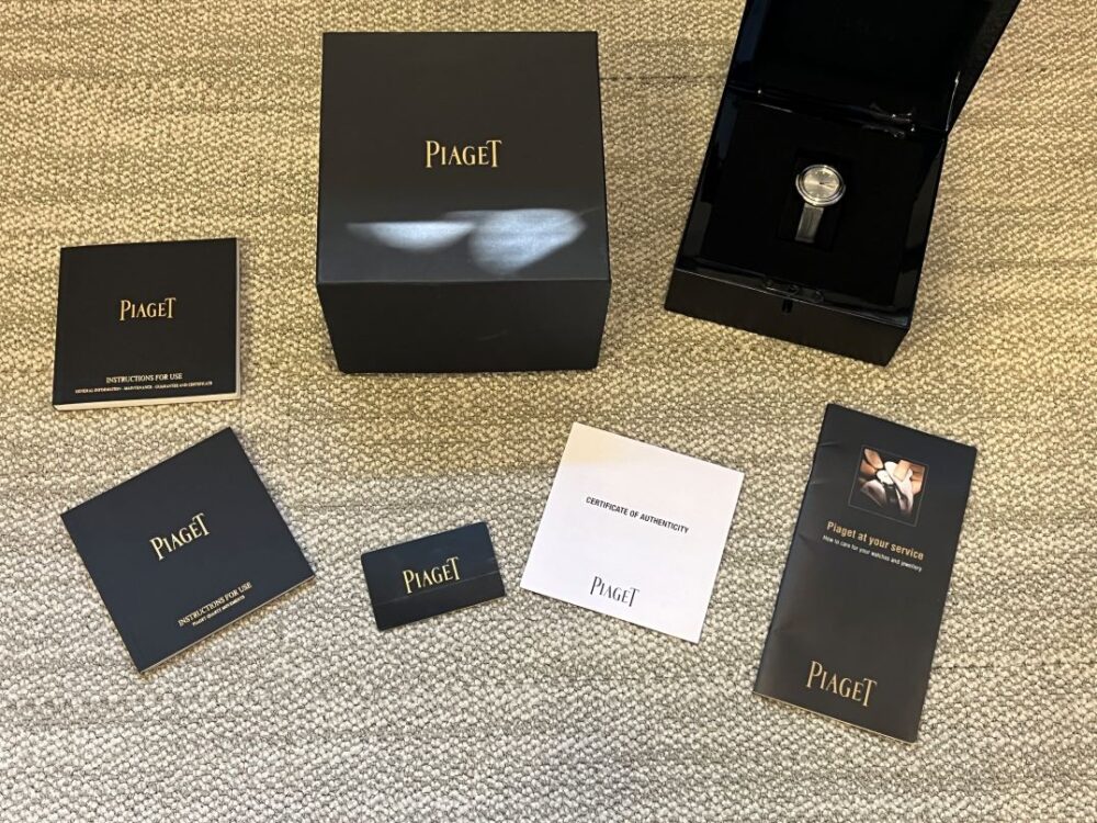 Piaget Possession womens 29mm quartz watch mother of pearl dial with diamond hour markers