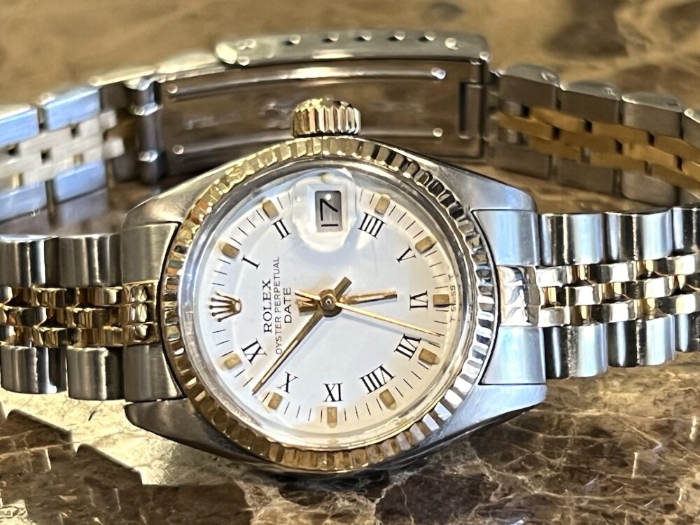 Rolex Lady Datejust 18k Yellow Gold and Steel 26mm Automatic with Jubilee White Dial Bracelet model 6917 Just Serviced