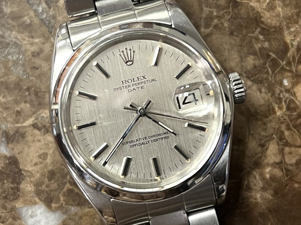 Rolex DATE 34mm Automatic Stainless Steel Silver Metallic Dial & Oyster Bracelet Vintage with Rolex Box model 1500 JUST SERVICED