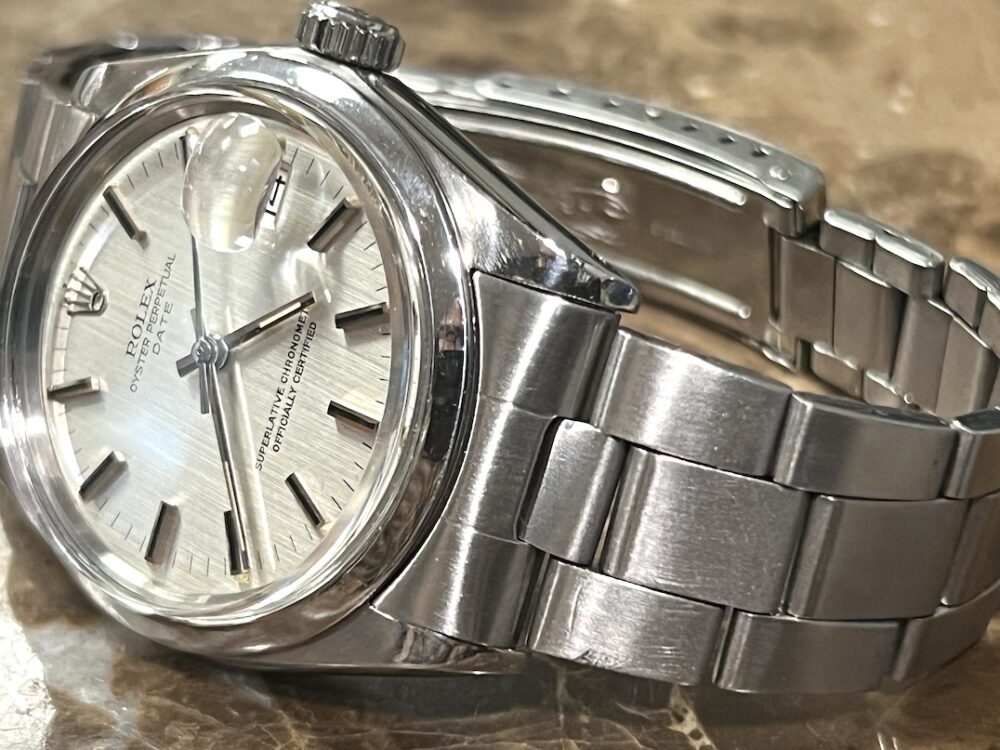 Rolex DATE 34mm Automatic Stainless Steel Silver Metallic Dial & Oyster Bracelet Vintage with Rolex Box model 1500 JUST SERVICED