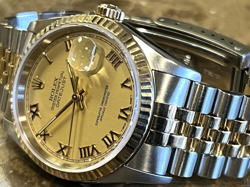 Rolex Datejust 36mm 18k Yellow Gold / Steel with Gold Champagne Dial Jubilee Bracelet model 16233 with Rolex Box Papers