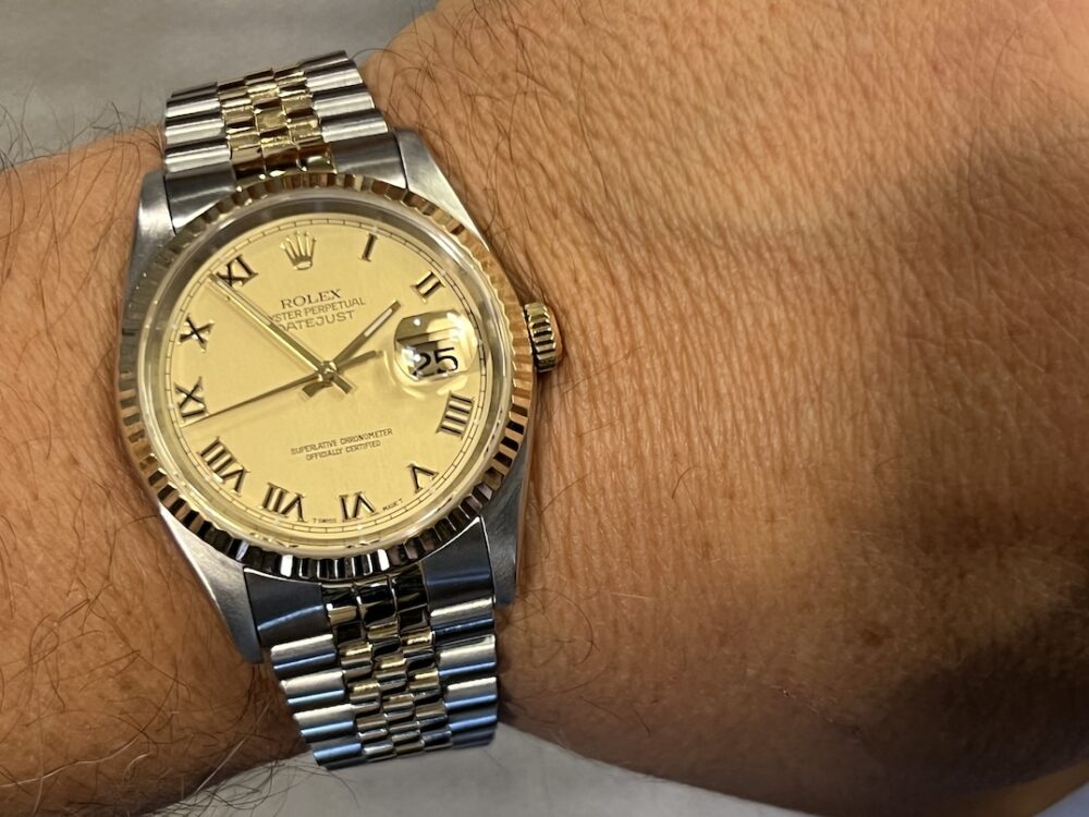 Rolex Datejust 36mm 18k Yellow Gold / Steel with Gold Champagne Dial Jubilee Bracelet model 16233 with Rolex Box Papers