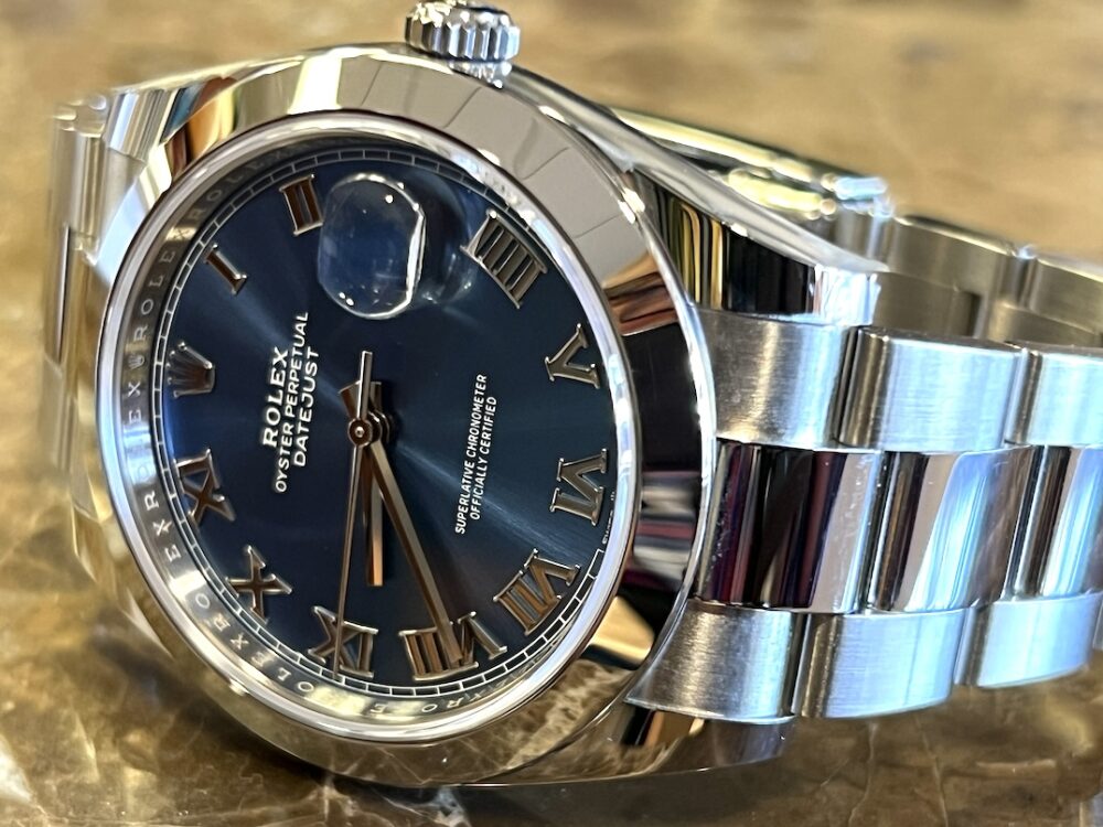 Rolex Datejust 41 Automatic with Blue Roman Dial Oyster Bracelet model 126300 with Box Papers Card 2024