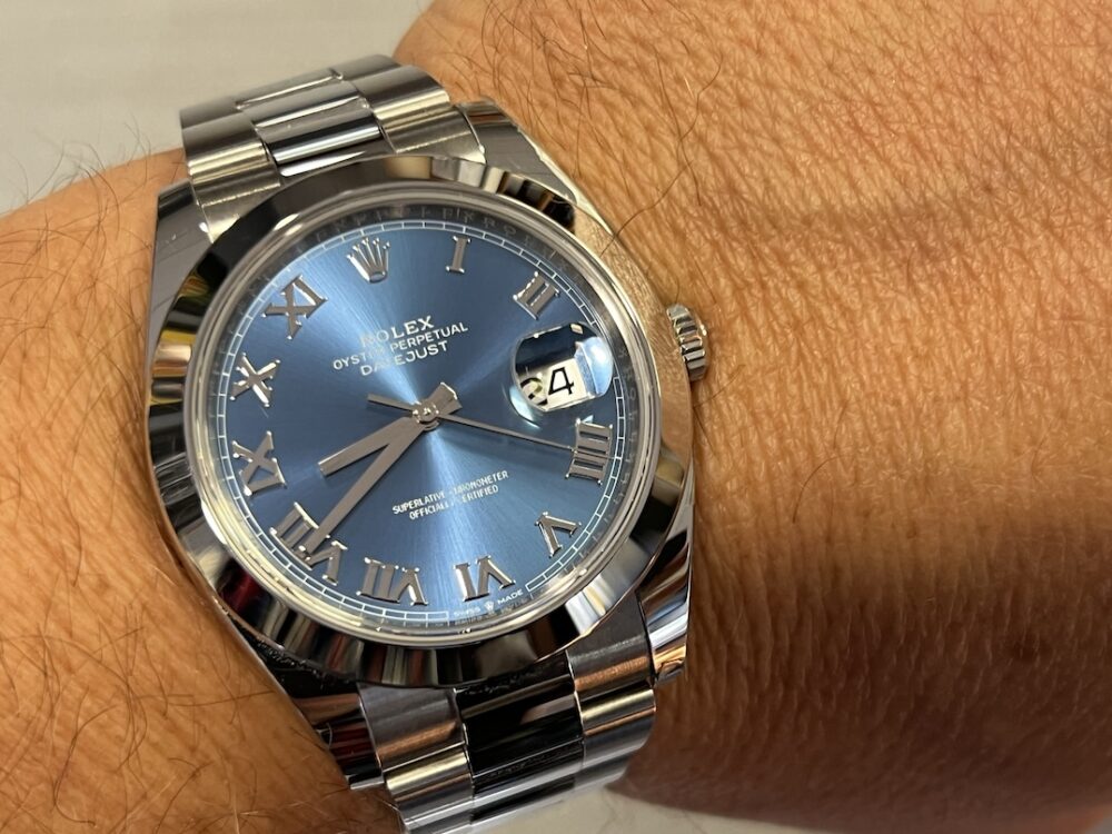 Rolex Datejust 41 Automatic with Blue Roman Dial Oyster Bracelet model 126300 with Box Papers Card 2024