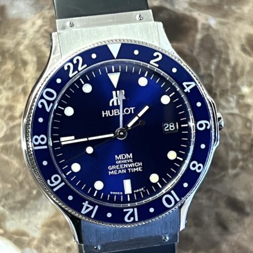 HUBLOT Classic MDM GMT Greenwich Mean Time 36mm Swiss Quartz Blue Dial 2 Time Zone on rubber deployant buckle 1572.1