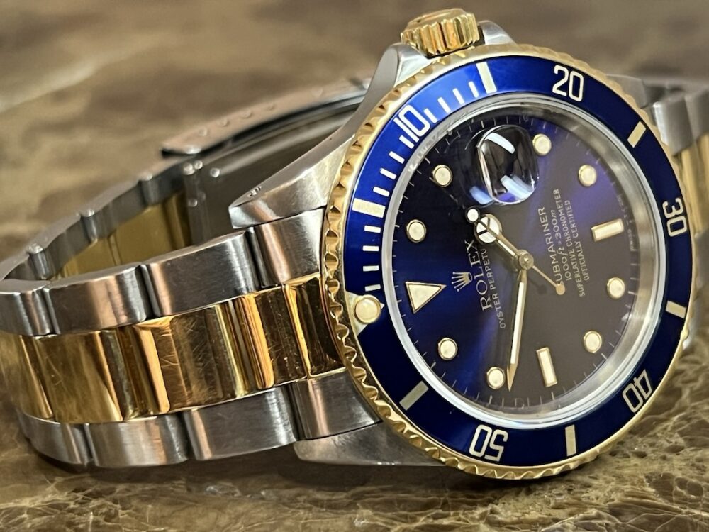 Rolex Submariner 18k Gold / Steel 40mm Automatic with Blue Dial Blue Bezel 16613 Just Serviced