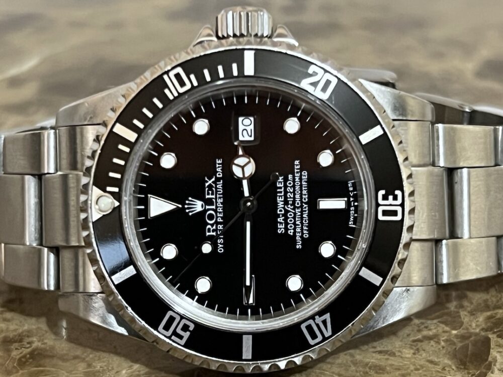 Rolex SeaDweller 40mm Automatic model 16660 with Rolex Box Triple 6 Vintage Transitional