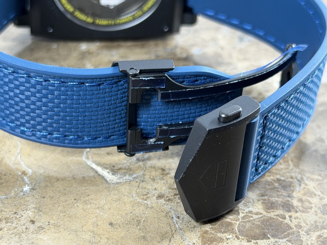 TAG Heuer Monaco Titanium Black DLC 39mm Automatic Blue with Yellow Accents Box Papers Warranty Card CBL2188.FT6261