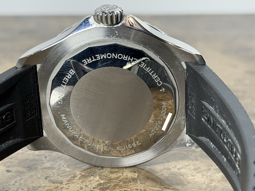 Breitling SuperOcean 42 Automatic Black Dial on a Rubber Dive strap with Breitling Box Papers Card A17375211B1S1