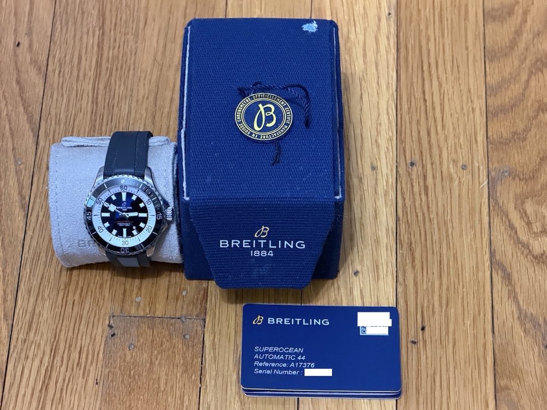 Breitling SuperOcean 42 Automatic Black Dial on a Rubber Dive strap with Breitling Box Papers Card A17375211B1S1