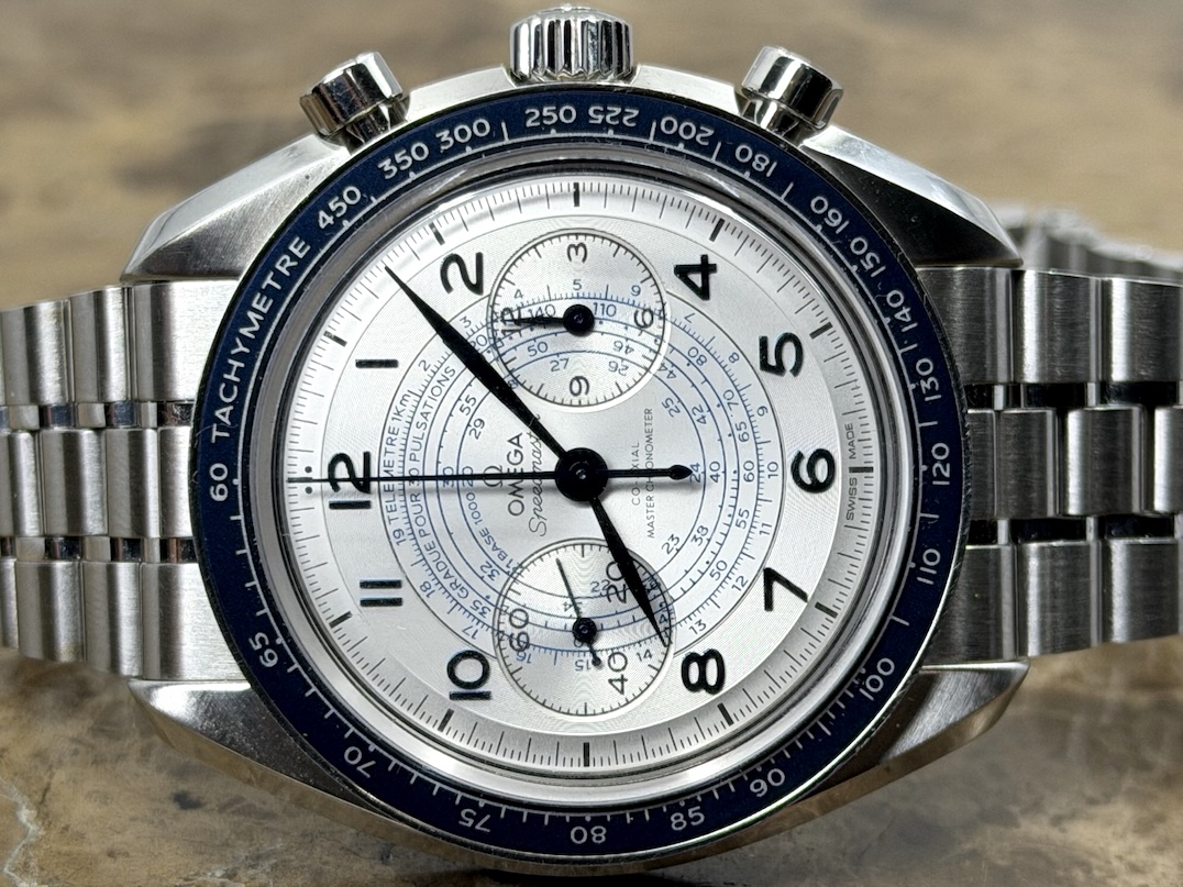OMEGA Speedmaster Chronoscope 43mm Manual Wind Silver Dial on Bracelet Box Papers Cards 329.30.43.51.02.001