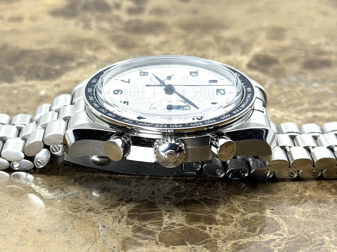 Hello, Its Andrew from Sansom Watches We are Located at.. Sansom Watches Radnor Financial Center 150 N. Radnor Chester Road Suite F-200 (American Executive) Radnor, PA 19087