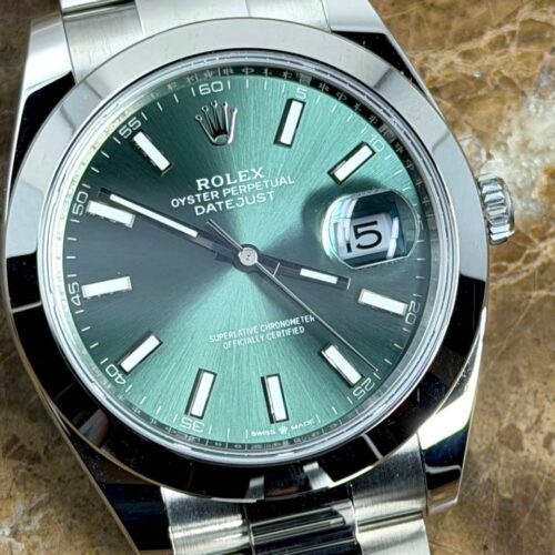 Rolex Datejust 41 Automatic with Green Dial Oyster Bracelet model 126300 with Box Papers Card Never Worn