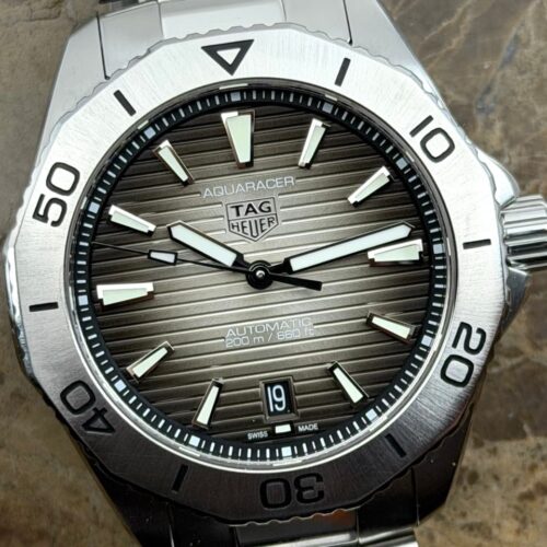 Tag Heuer Carrera 40mm Automatic with Black Sunray Dial with Box Papers Warranty Card WBP2110.BA0627