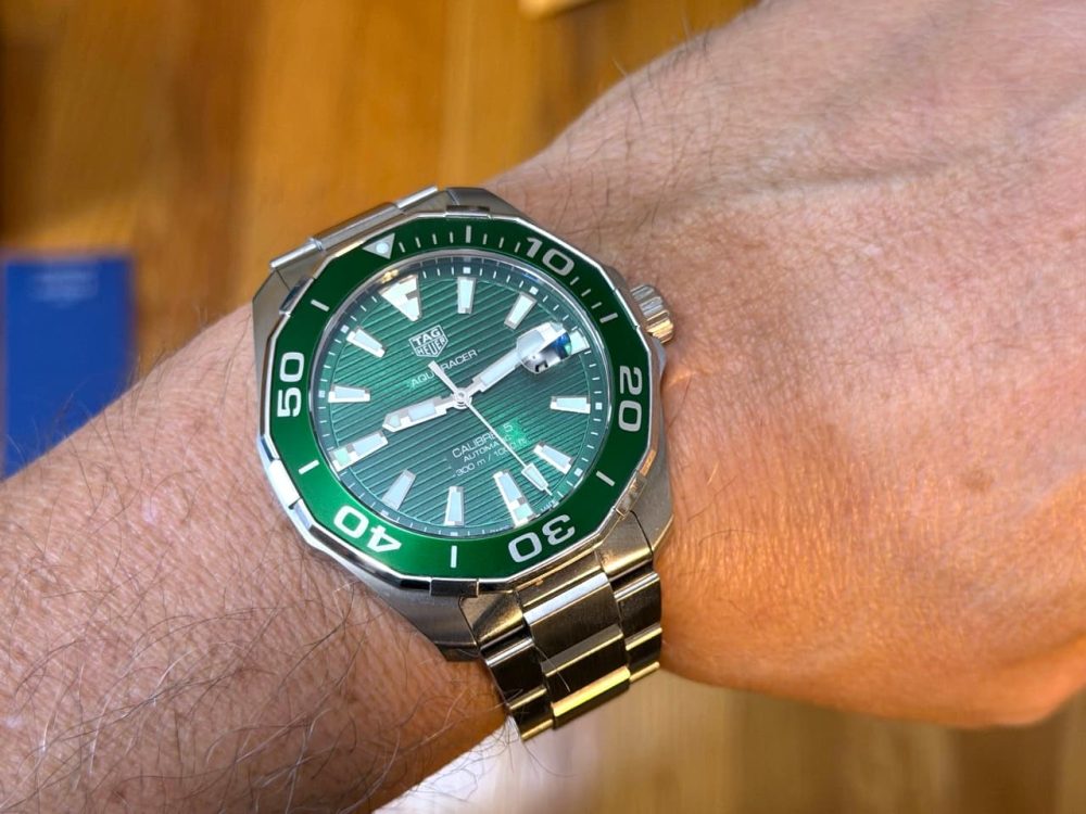 Tag Heuer Aquaracer Caliber 5 Green Dial Bezel Hulk 300M / 1000ft