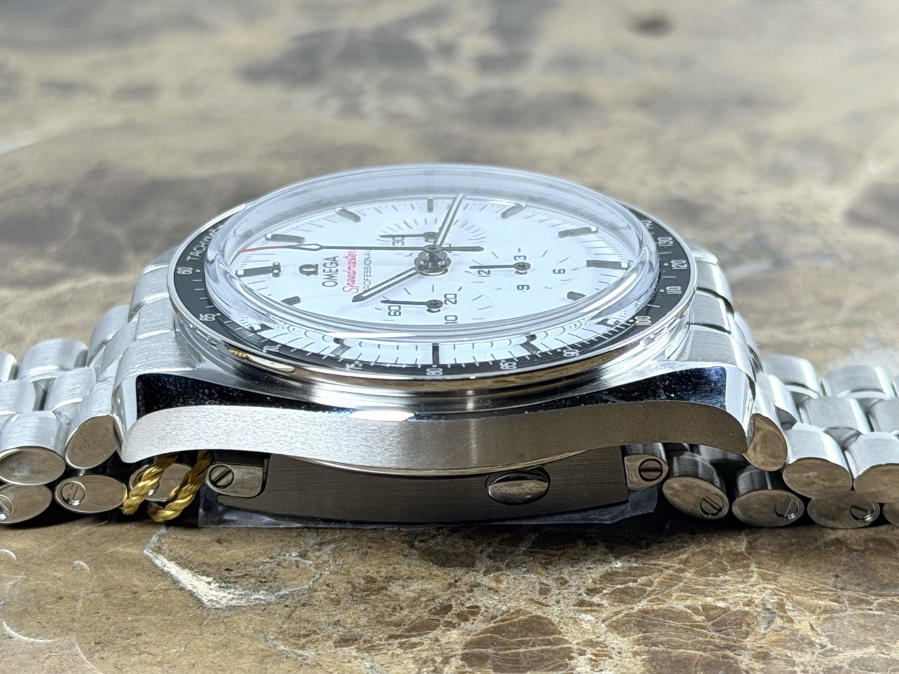 Omega Speedmaster White Dial MOONWATCH PROFESSIONAL 42mm 310.30.40.50.04.001 Box Papers Cards