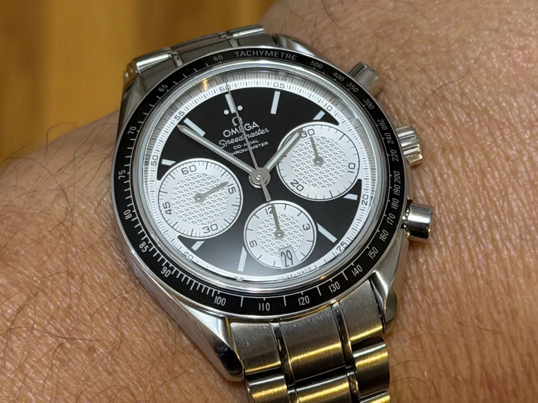 OMEGA Speedmaster RACING CHRONOGRAPH Reverse Panda Dial 40mm Automatic with Box Papers 326.30.40.50.01.002